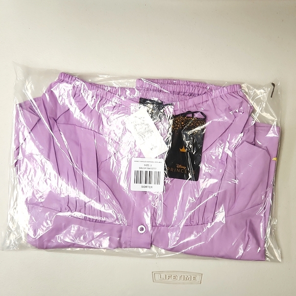 ❤️NWT VINTAGE TORRID TANGLED RAPUNZEL DISNEY PRINCESS BLOUSE PLUS SIZE SHIRT TOP - Picture 6 of 14